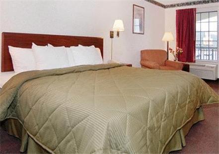 Baymont By Wyndham Gallatin Bilik gambar